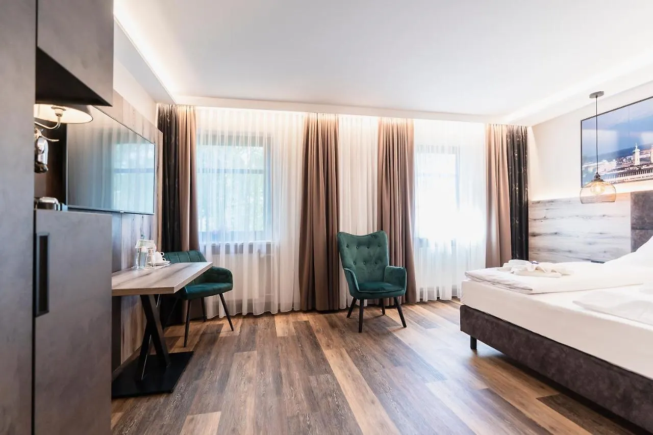 Hotel Demas Muenchen-Унтерхахинг 3*, Унтерхахинг Германия