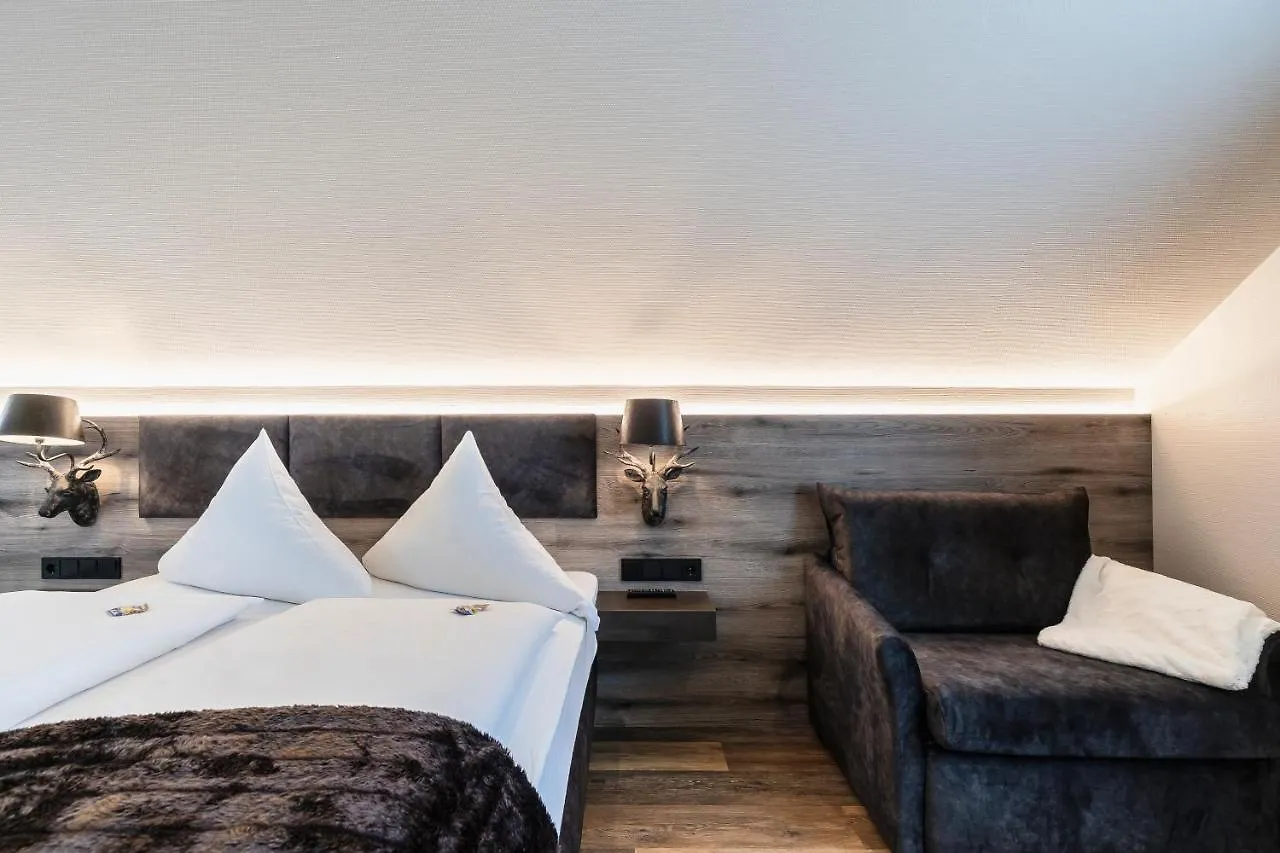 Hotel Demas Muenchen-Унтерхахинг Германия
