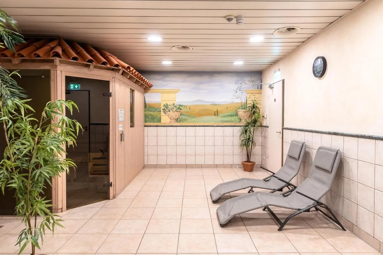 Hotel Demas Muenchen-Унтерхахинг 3*, Унтерхахинг