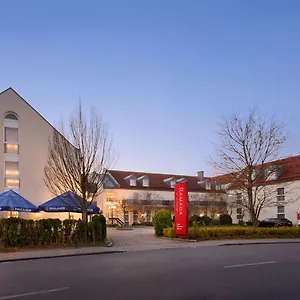Отель Ramada By Wyndham Muenchen Airport